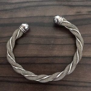 Silver twisted bracelet
